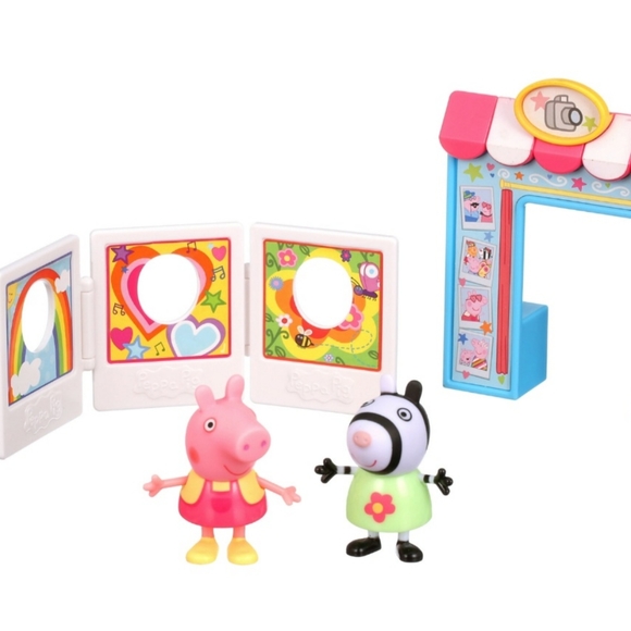 Peppa Pig Photo Booth Playset - Picture 4 of 4